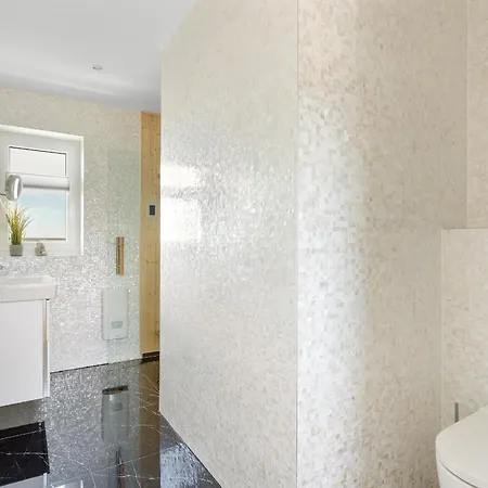 Himmel Und Meer- Direkt Am Wasser Mit Hafenblick オルペニッツ