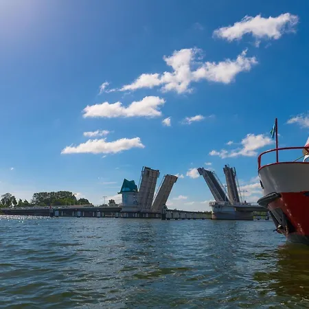 Himmel Und Meer- Direkt Am Wasser Mit Hafenblick *